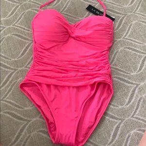NWT La Blanca One piece swimsuit